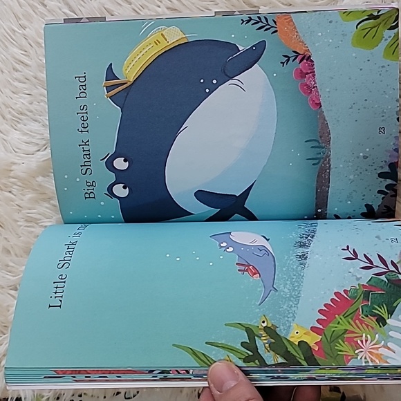 BIG SHARK, LITTLE SHARK, Learning to read Book, Kids, Step 1 reading - Picture 3 of 3